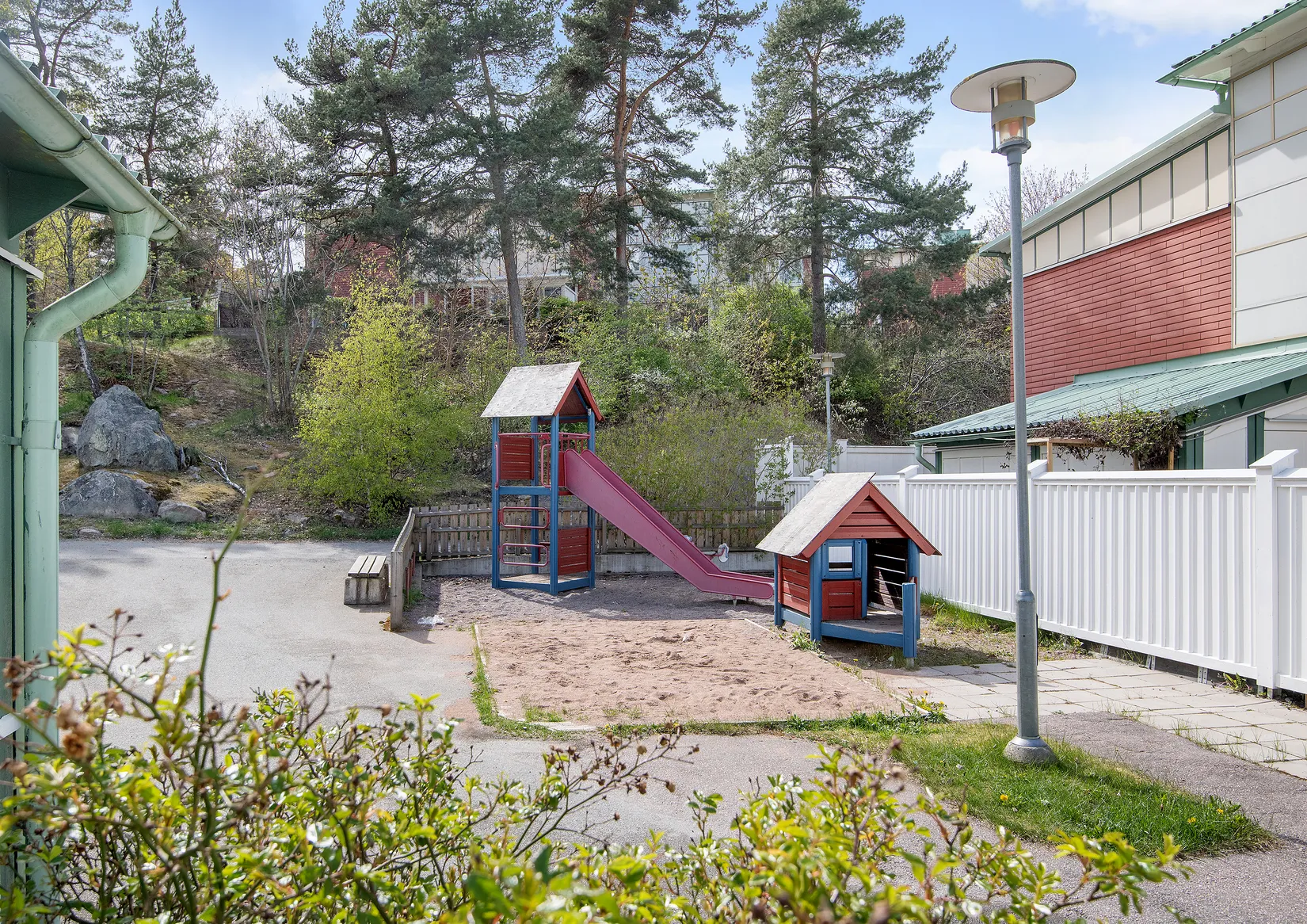 Radhus, Fruängsvägen 92, Odenslunda, Upplands Väsby