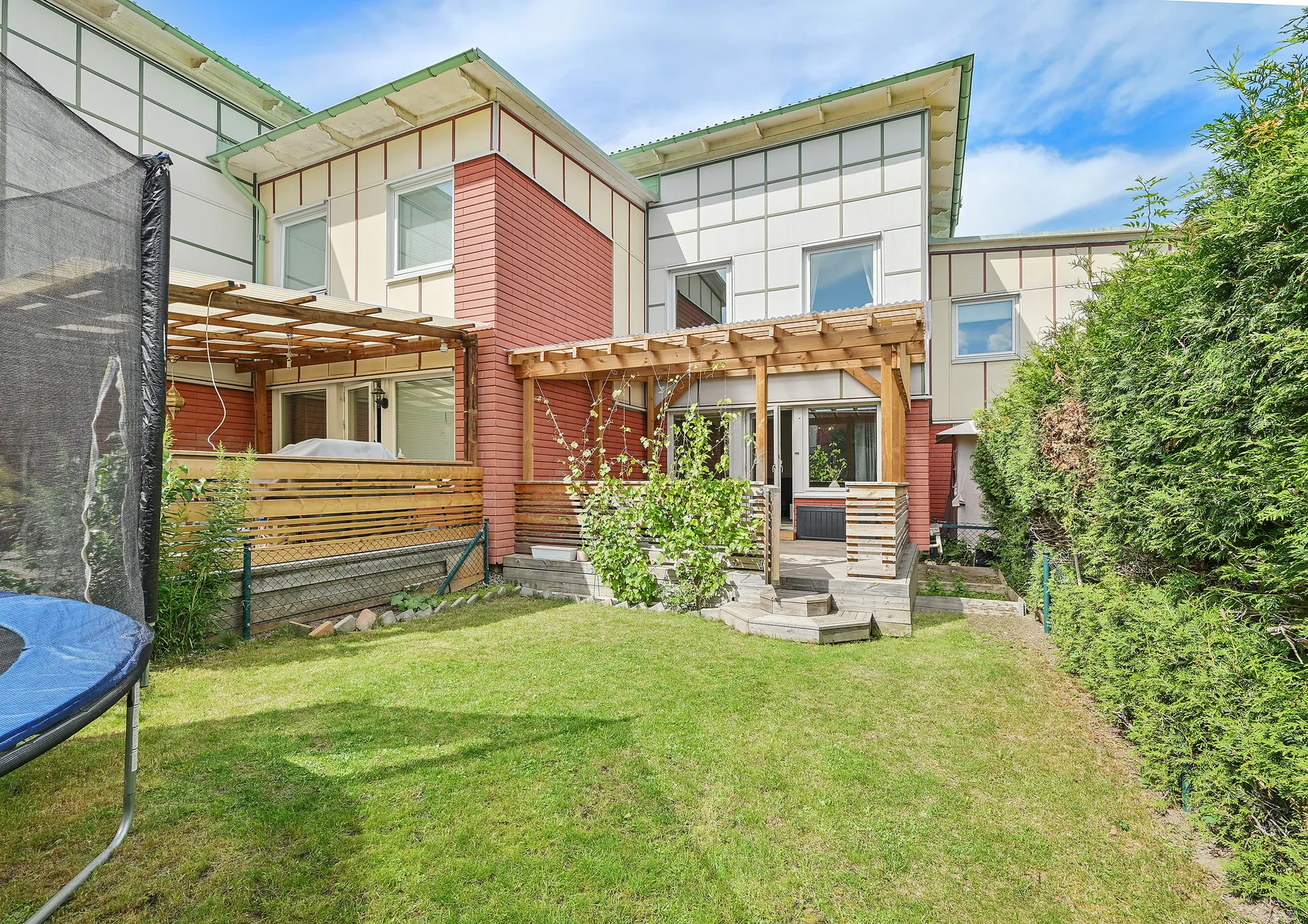 Radhus, Fruängsvägen 92, Odenslunda, Upplands Väsby