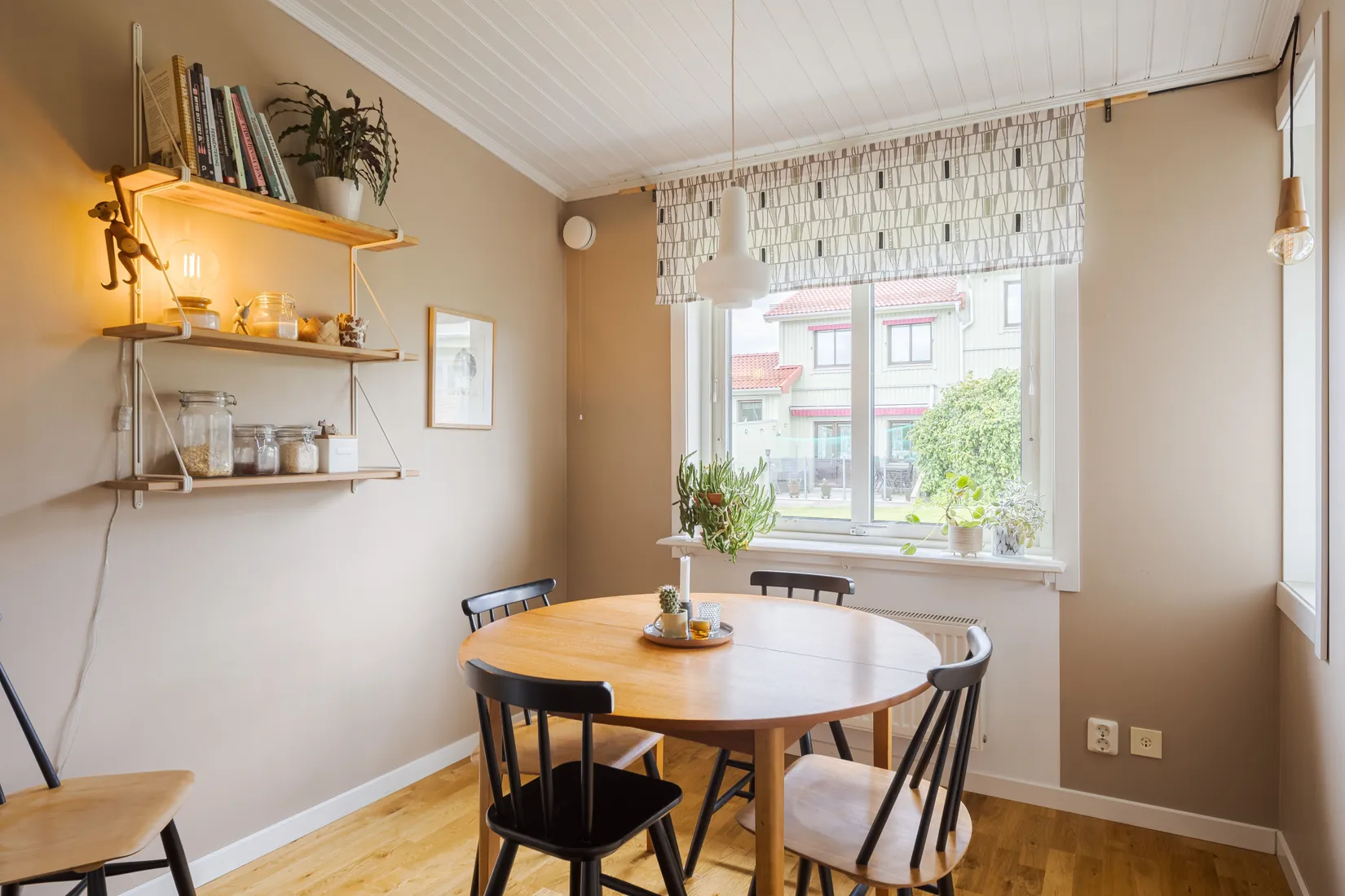 Bostadsrätt, Radhus, Ängsvägen 4B, Östermalm, Skövde