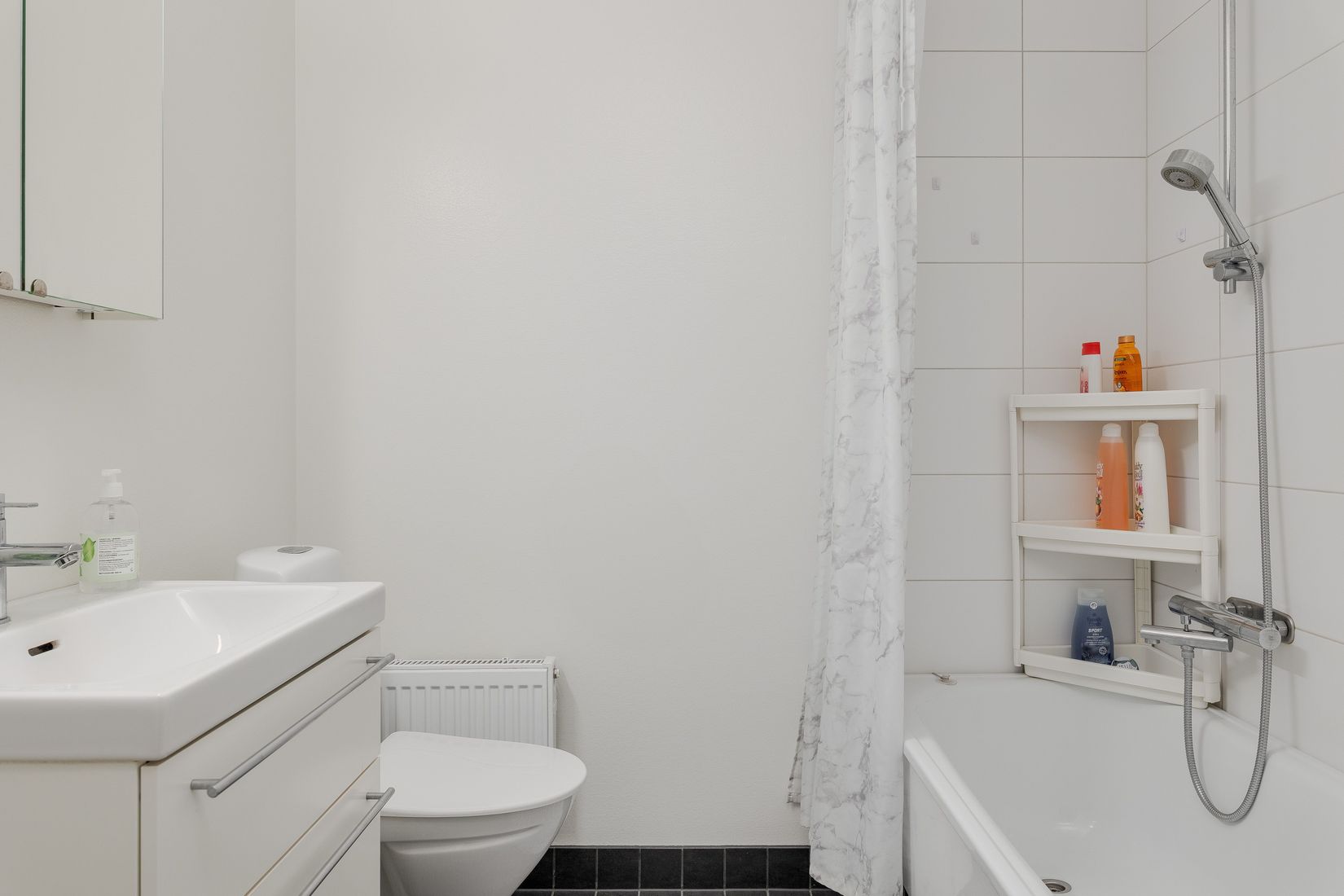 Bostadsrätt, Radhus, Adelas väg 27B, Bredvik, Växjö