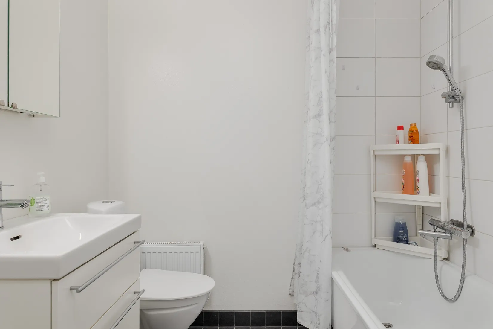 Bostadsrätt, Radhus, Adelas väg 27B, Bredvik, Växjö