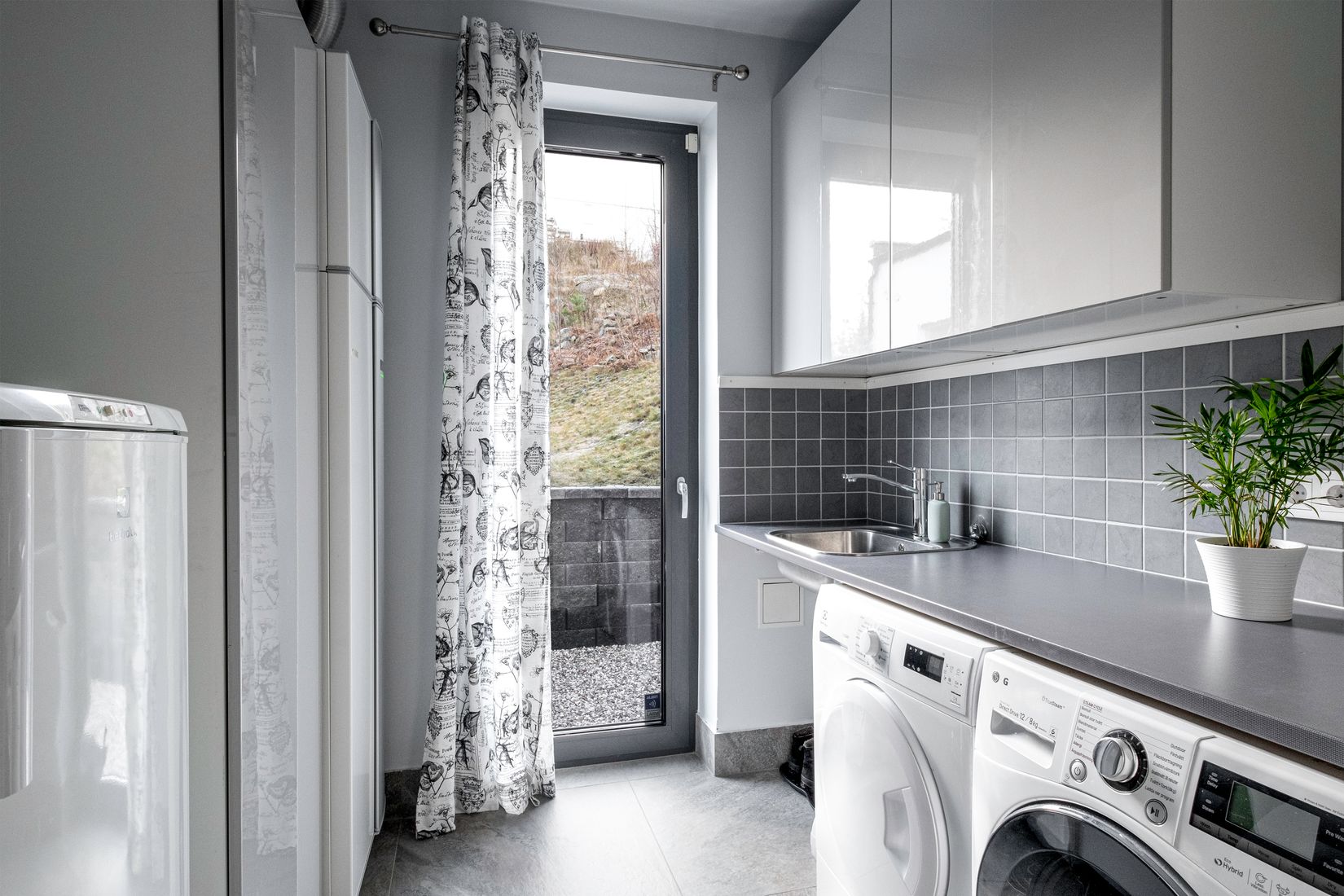 Bostadsrätt, Radhus, Björnbärsvägen 13A, Tyresö strand, Tyresö