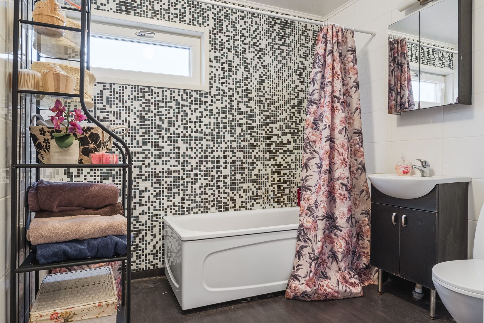 Bostadsrätt, Radhus, Januarivägen 6C, Brogetorp, Flen