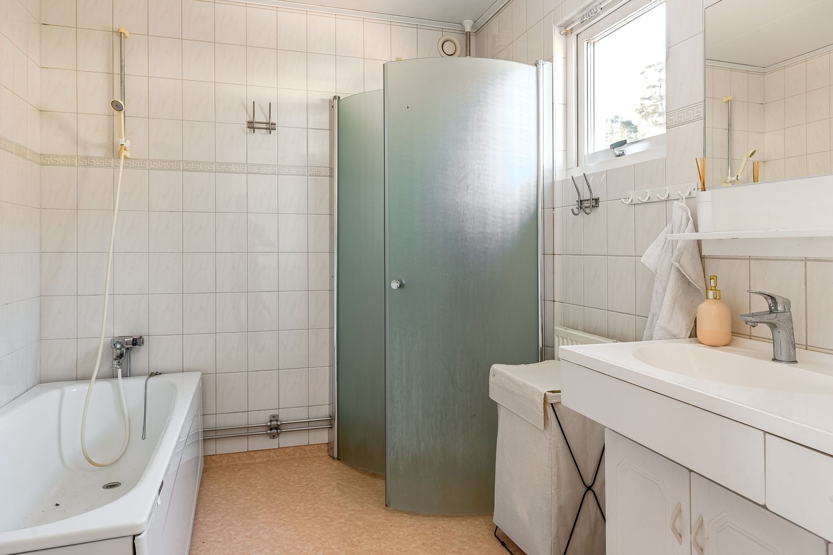 Villa, Radhus, Trumslagaregatan 101, T1, Linköping