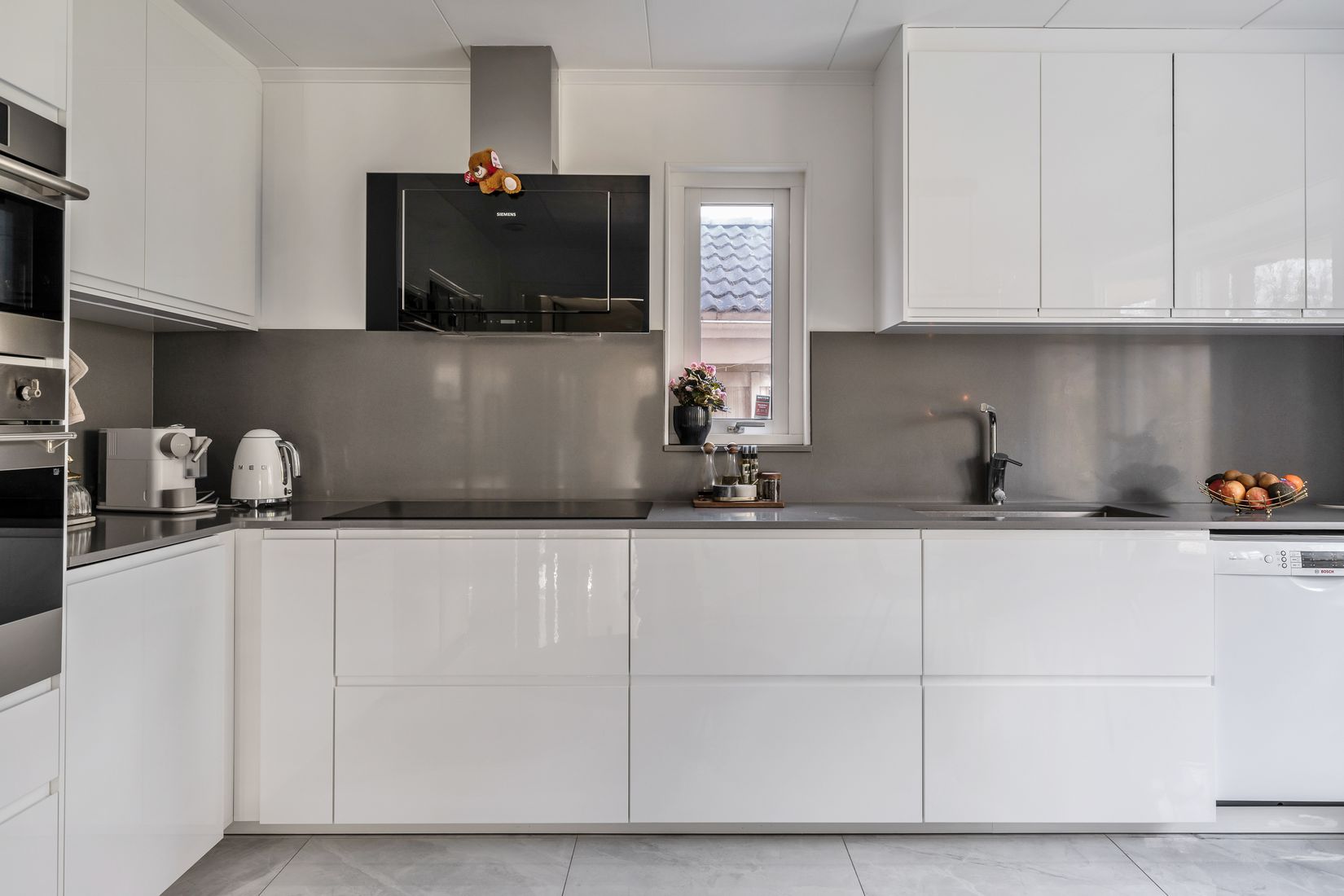 Villa, Viadukten 11, Hässelby Södra Villastad, Stockholm