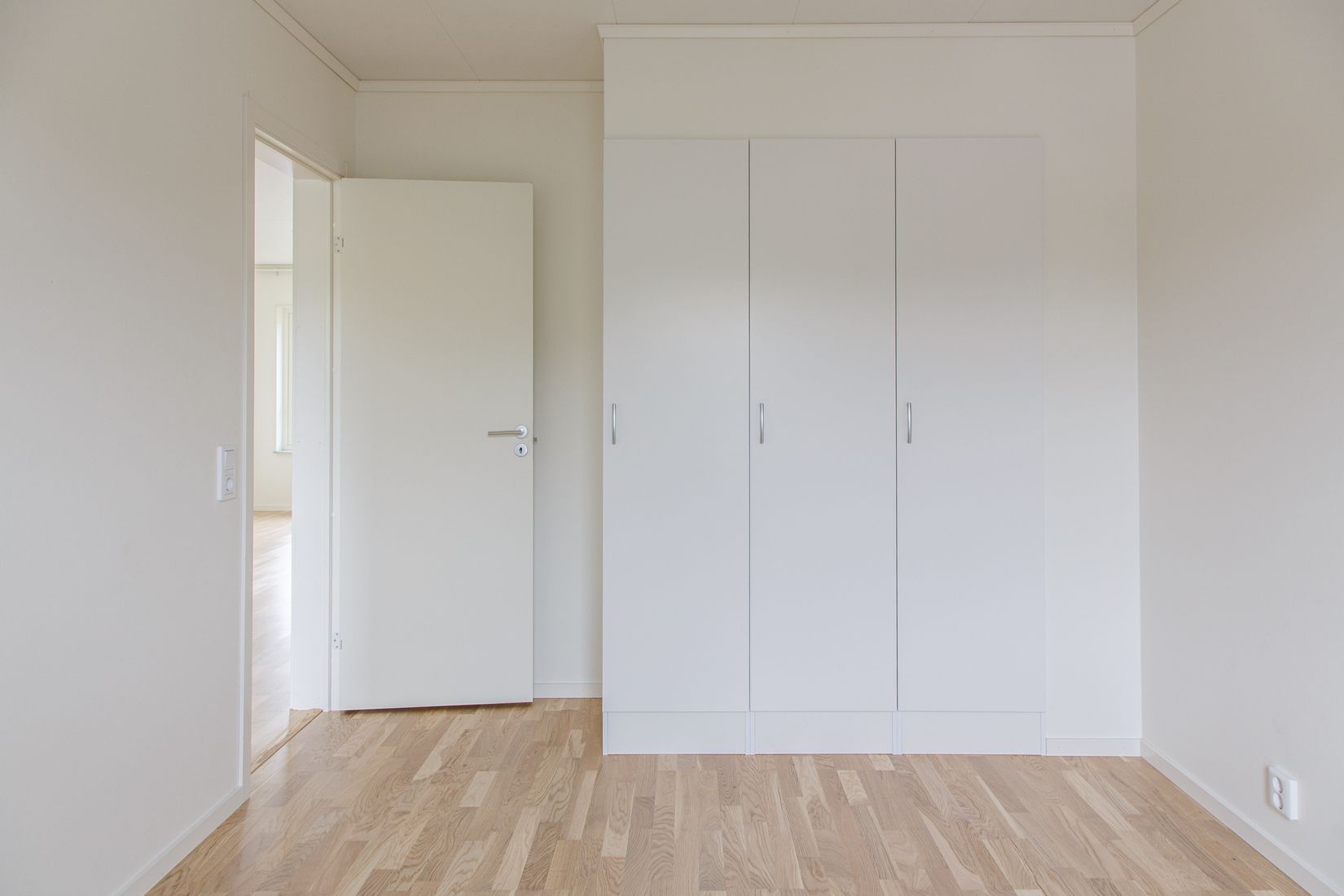 Radhus, Refränggatan 22, Sätra, Västerås