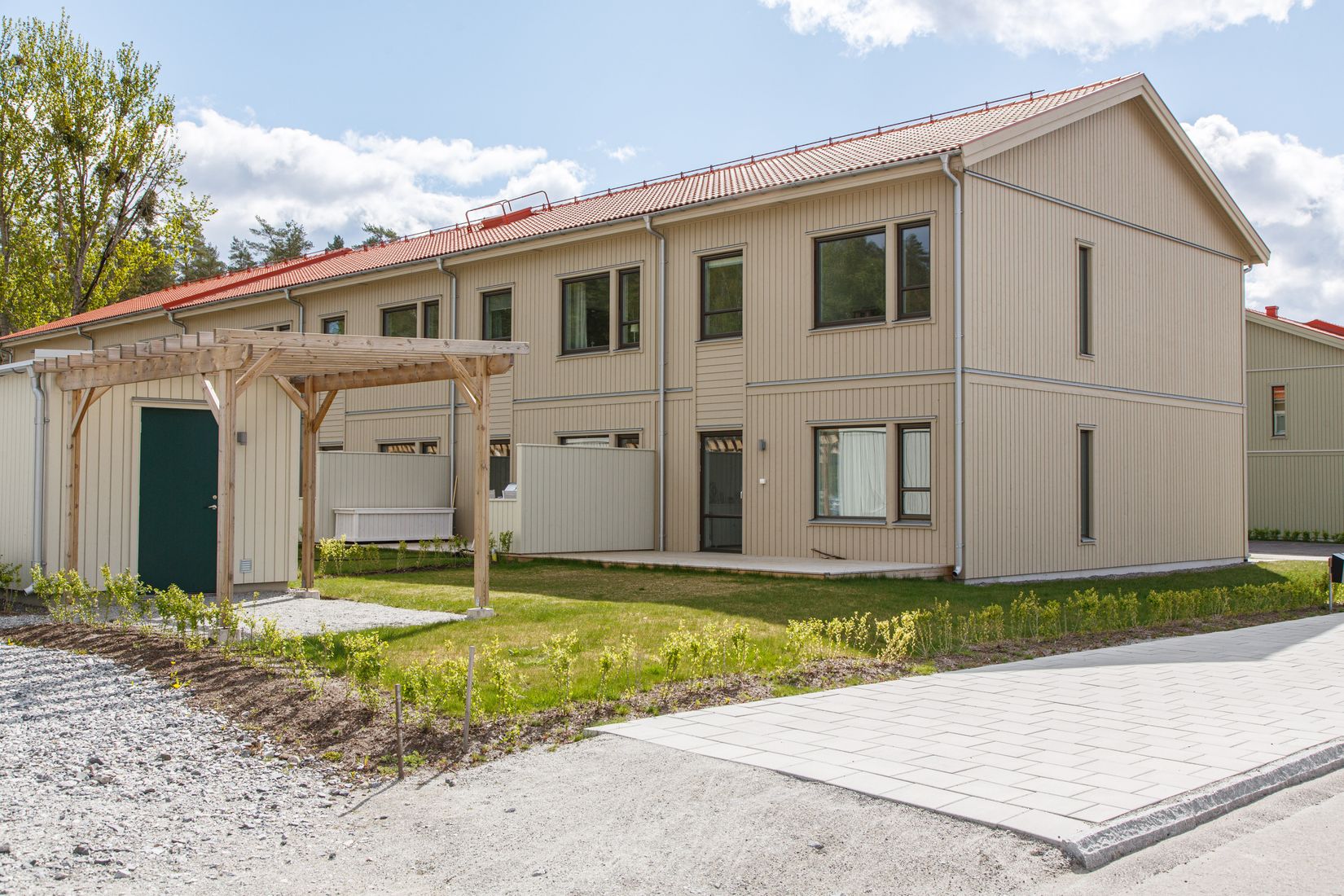 Radhus, Refränggatan 22, Sätra, Västerås