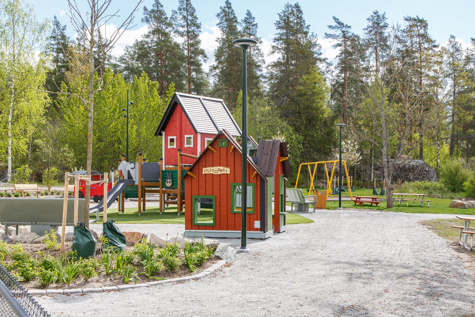 Radhus, Refränggatan 22, Sätra, Västerås