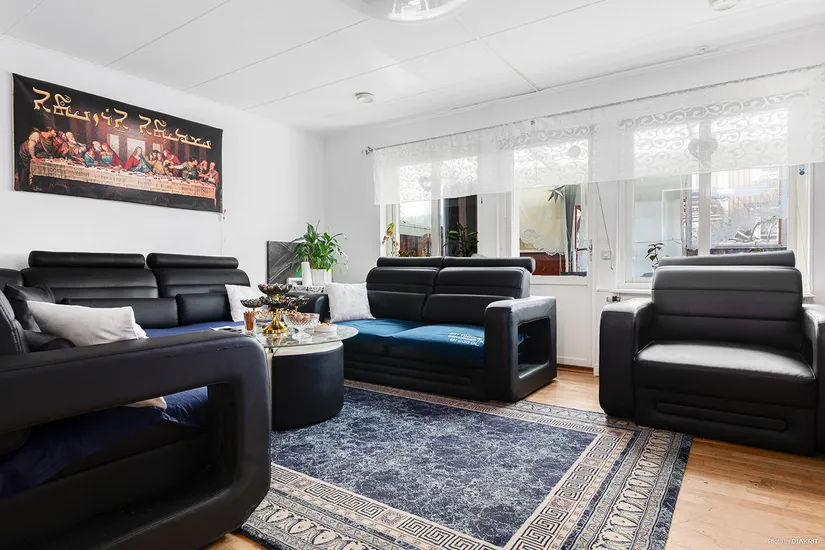 Radhus, Gullrands väg 53, Eriksberg, Botkyrka