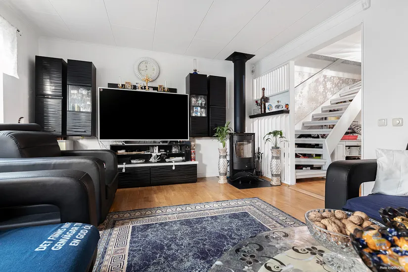 Radhus, Gullrands väg 53, Eriksberg, Botkyrka