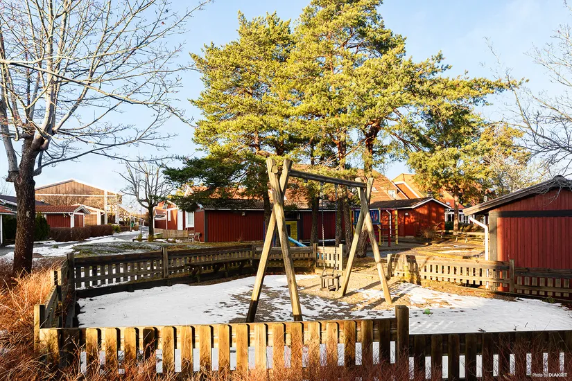 Radhus, Gullrands väg 53, Eriksberg, Botkyrka
