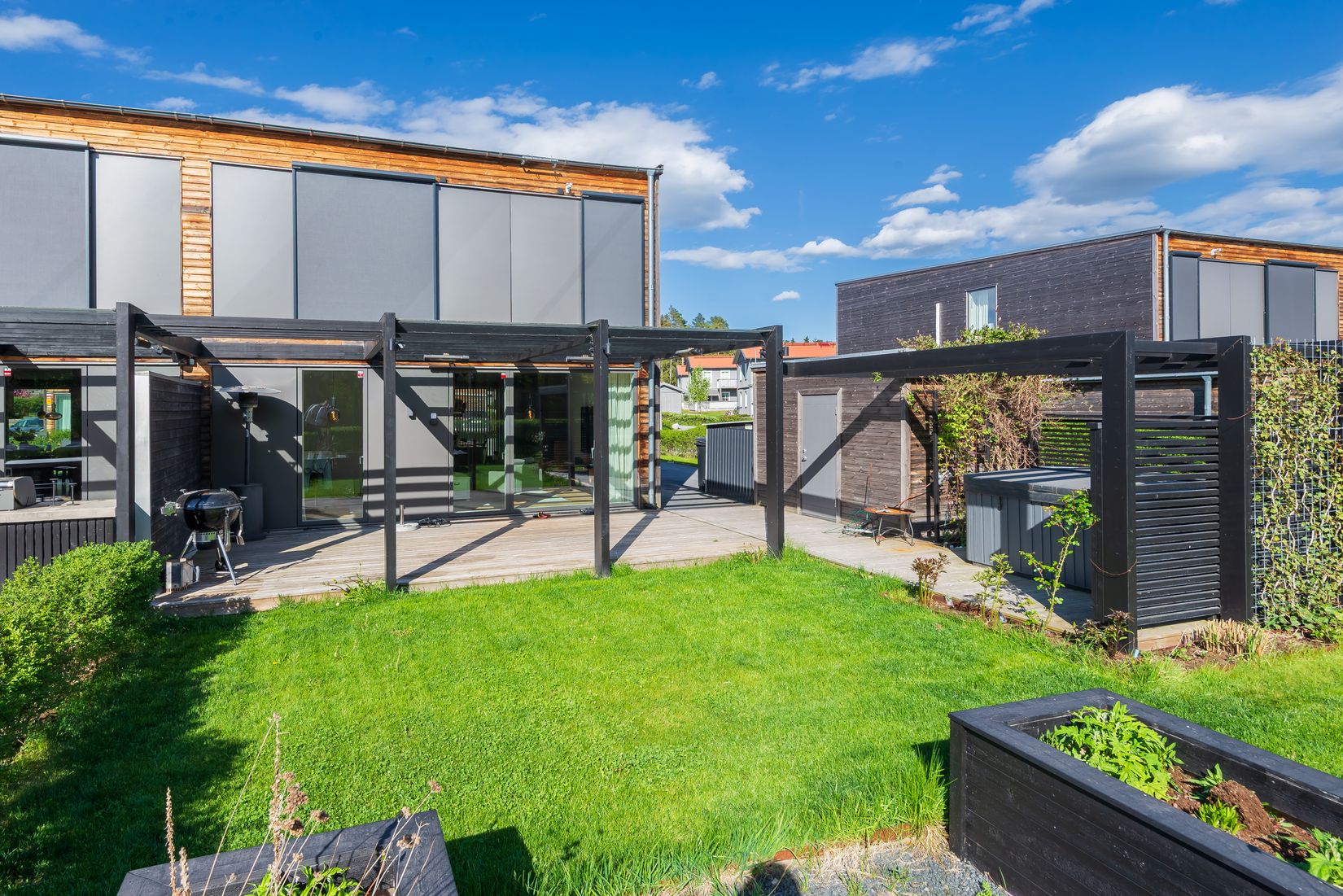 Radhus, Vinlandsvägen 28B, Jursta - Upplands-Bro, Upplands-Bro