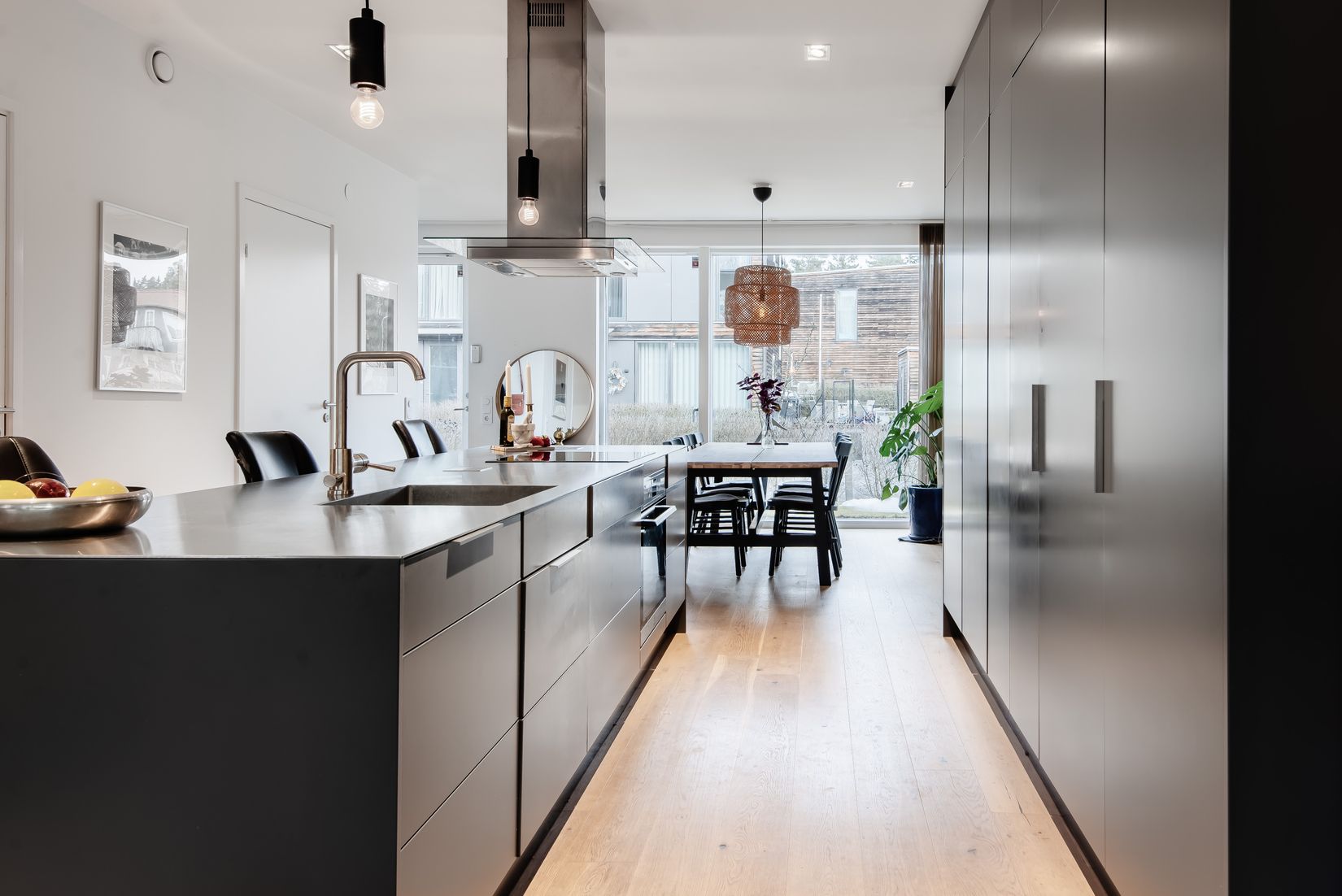 Radhus, Vinlandsvägen 28B, Jursta - Upplands-Bro, Upplands-Bro