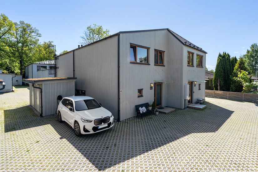 Radhus, Knektvägen 43B, Stäket, Järfälla