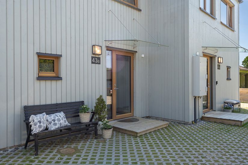 Radhus, Knektvägen 43B, Stäket, Järfälla