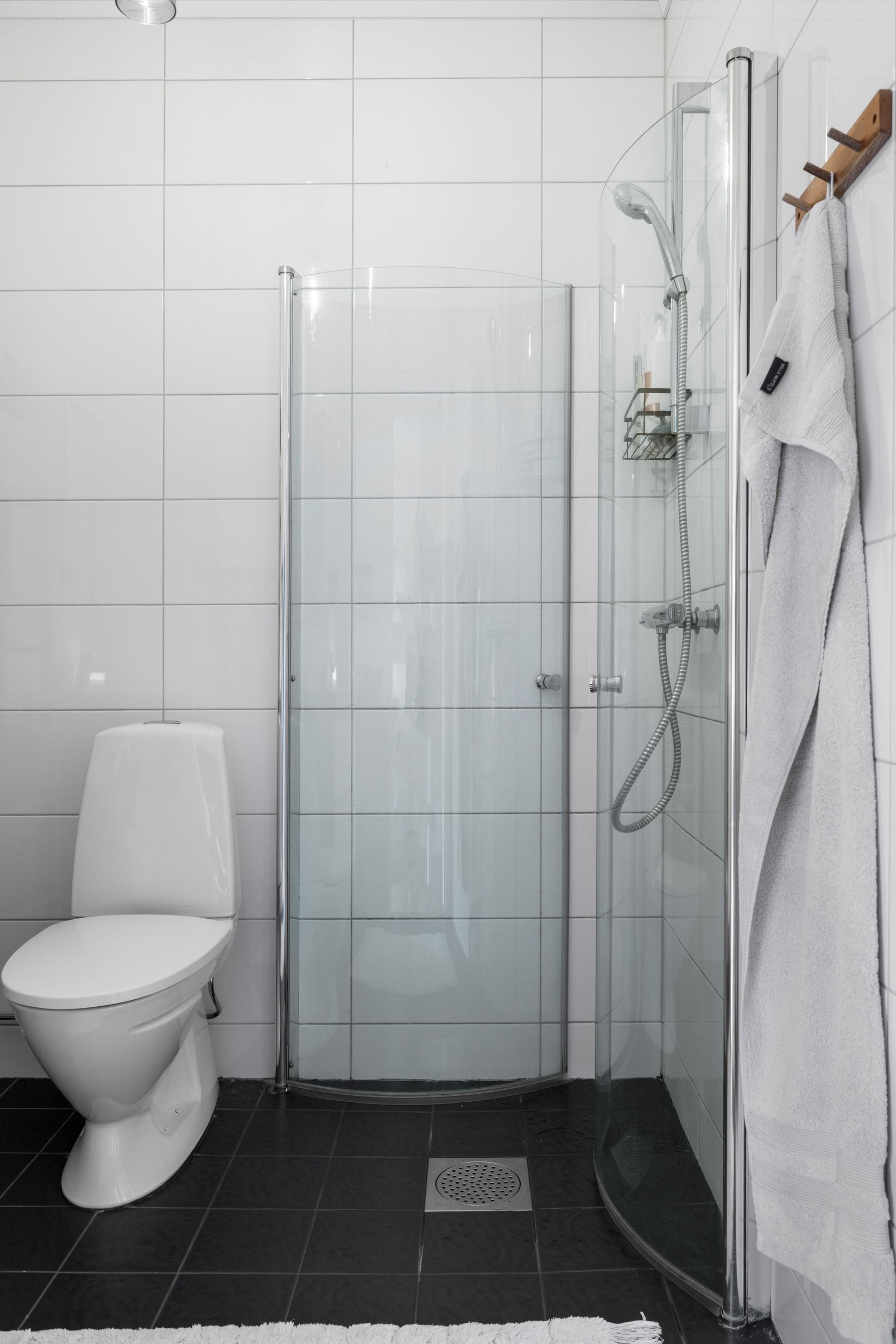 Bostadsrätt, Radhus, Klockarebovägen 24, Bålsta Frösundavik, Håbo