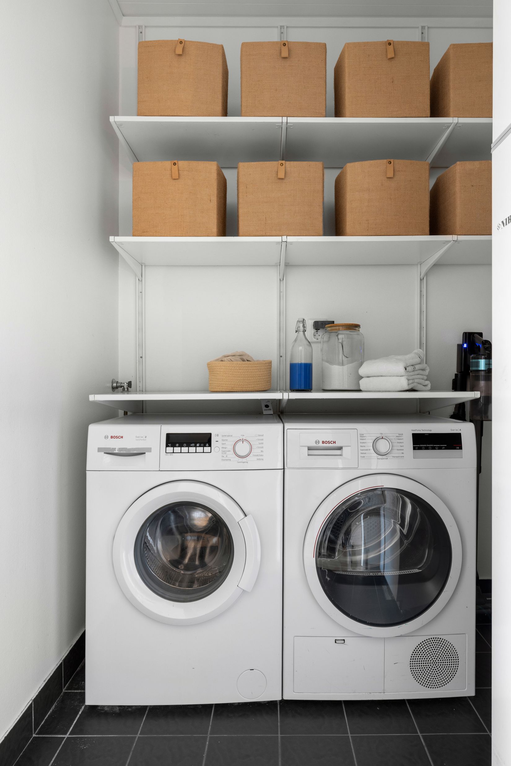 Bostadsrätt, Radhus, Klockarebovägen 24, Bålsta Frösundavik, Håbo