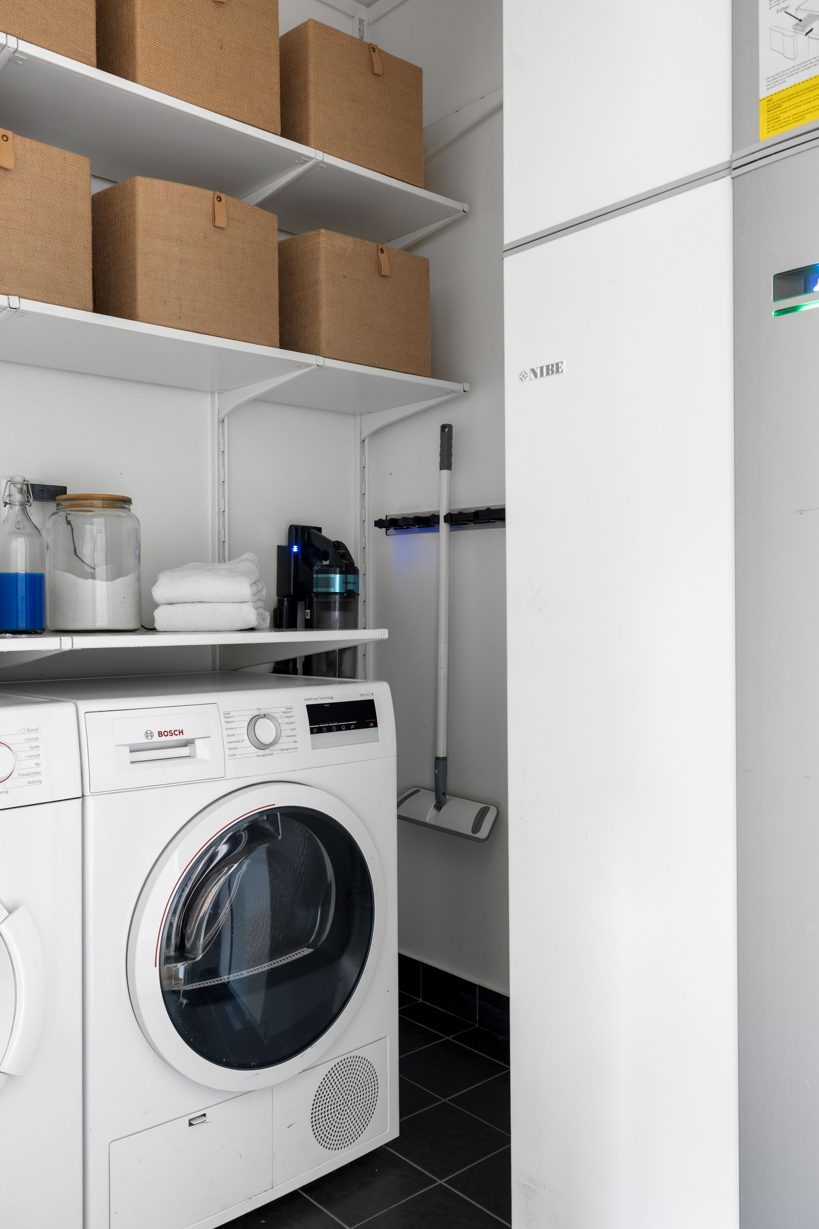 Bostadsrätt, Radhus, Klockarebovägen 24, Bålsta Frösundavik, Håbo