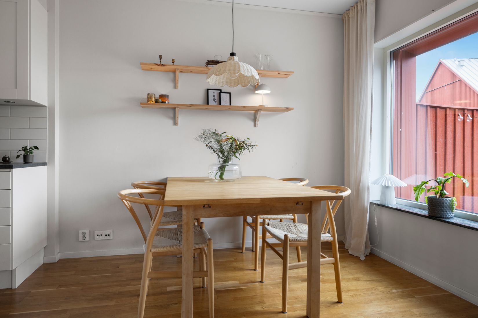 Bostadsrätt, Radhus, Klockarebovägen 24, Bålsta Frösundavik, Håbo