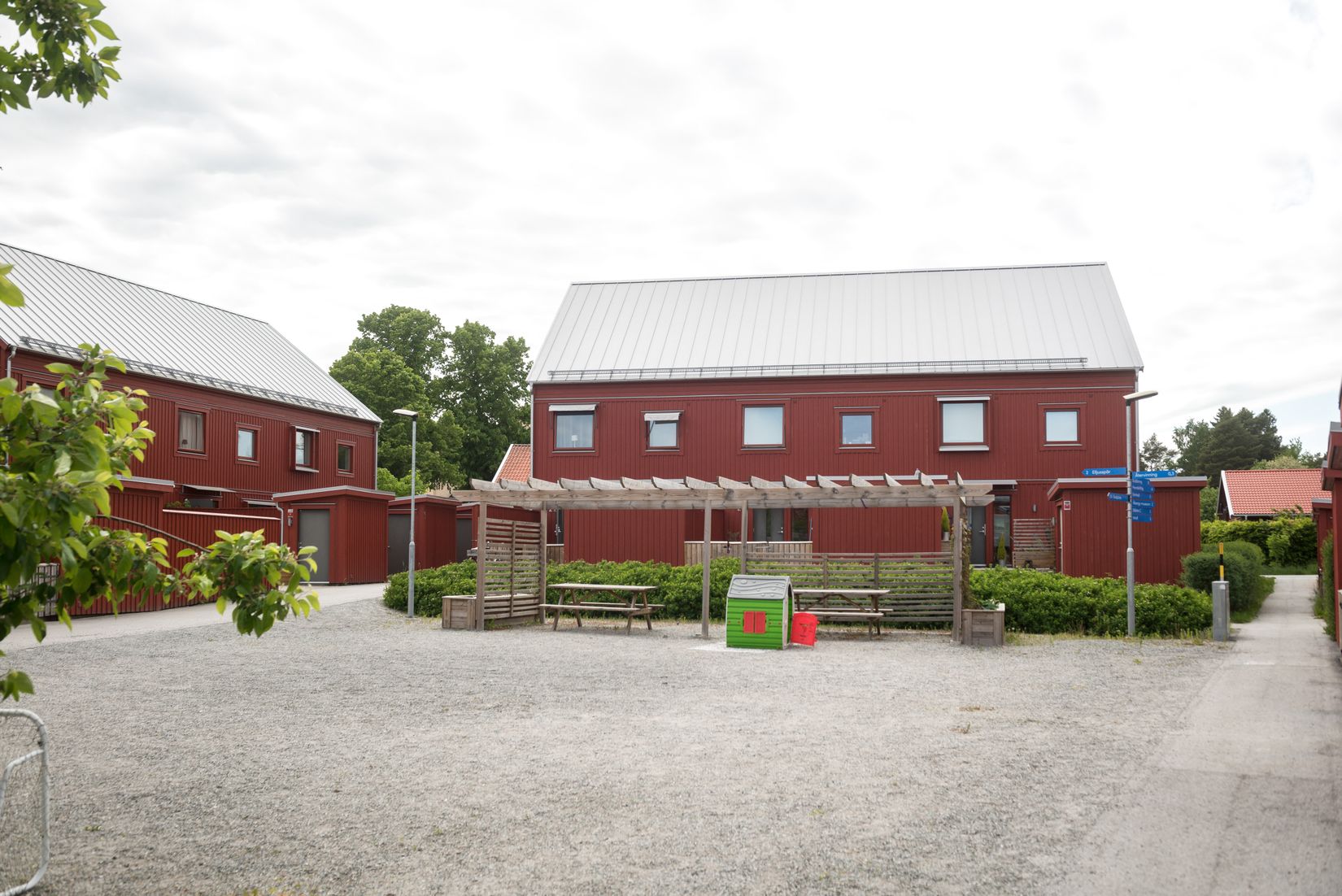 Bostadsrätt, Radhus, Klockarebovägen 24, Bålsta Frösundavik, Håbo