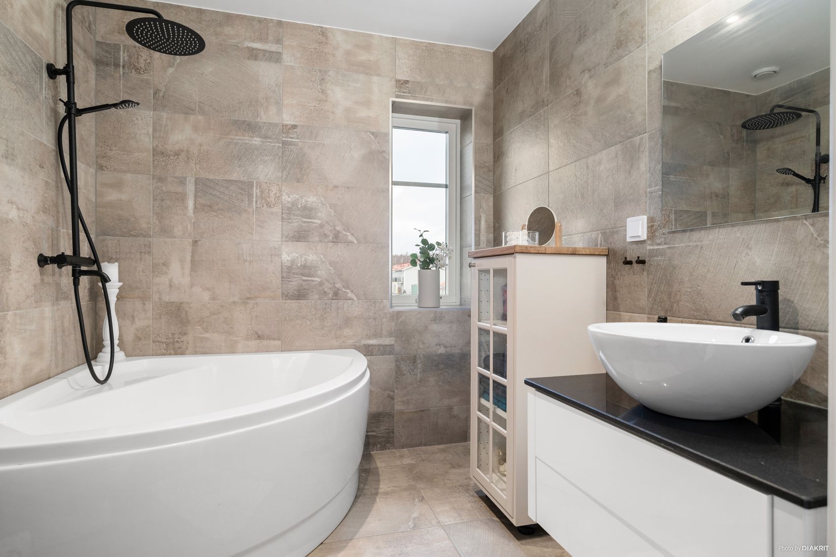 Villa, Granbacksvägen 3, Skolsta, Enköping