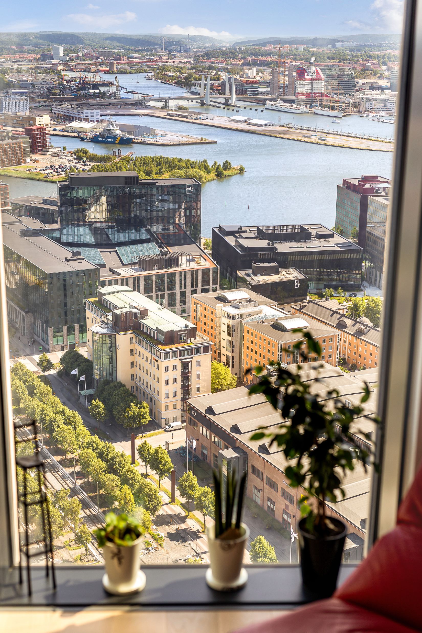 Bostadsrätt, Lodjursstråket 1 (Karlatornet vån 37), Lindholmen, Göteborg