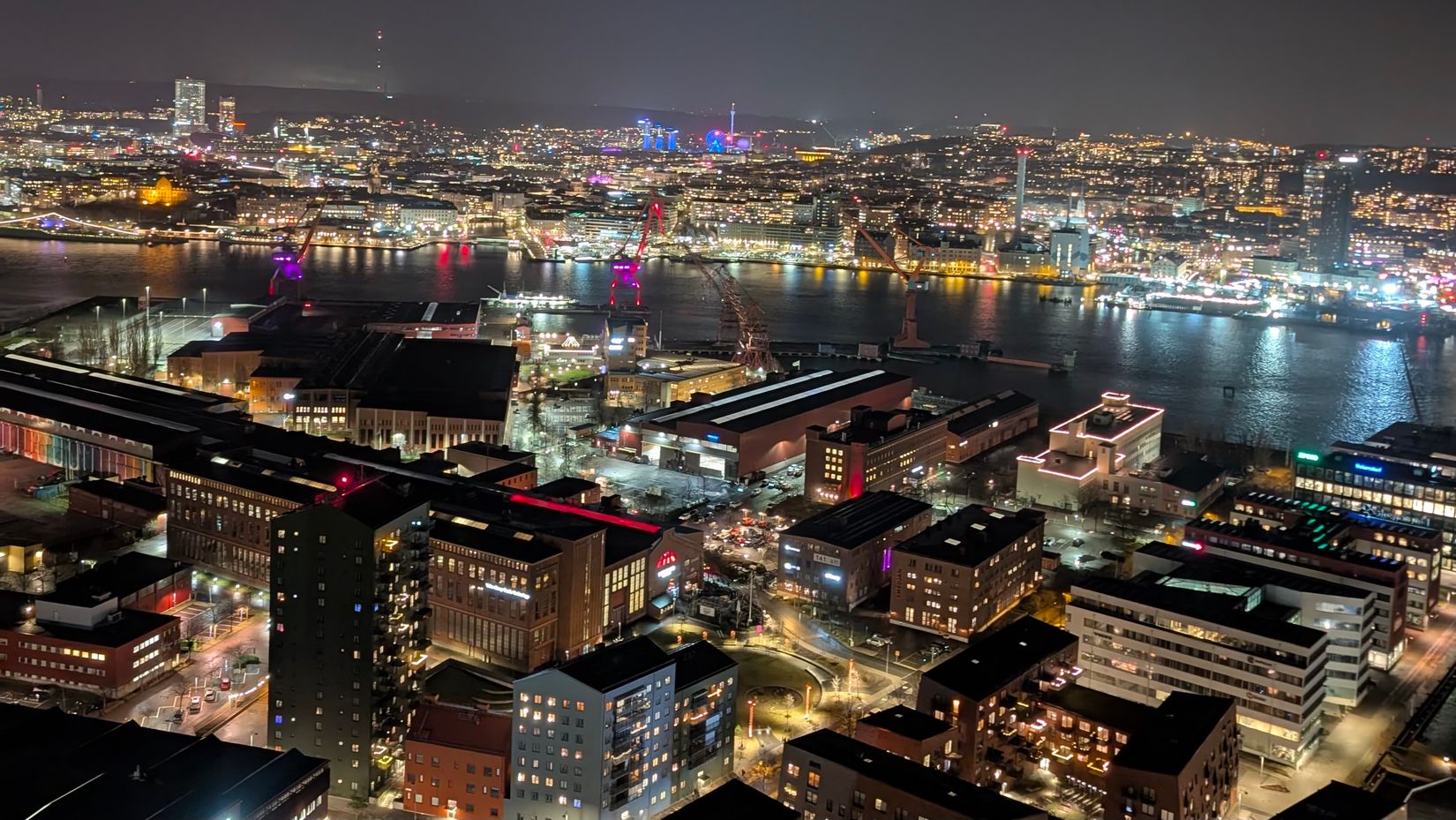 Bostadsrätt, Lodjursstråket 1 (Karlatornet vån 37), Lindholmen, Göteborg