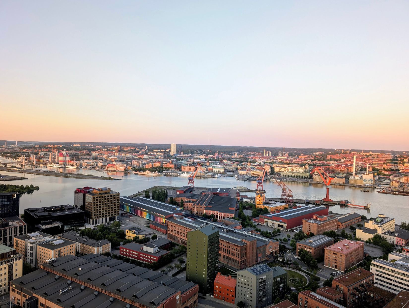 Bostadsrätt, Lodjursstråket 1 (Karlatornet vån 37), Lindholmen, Göteborg