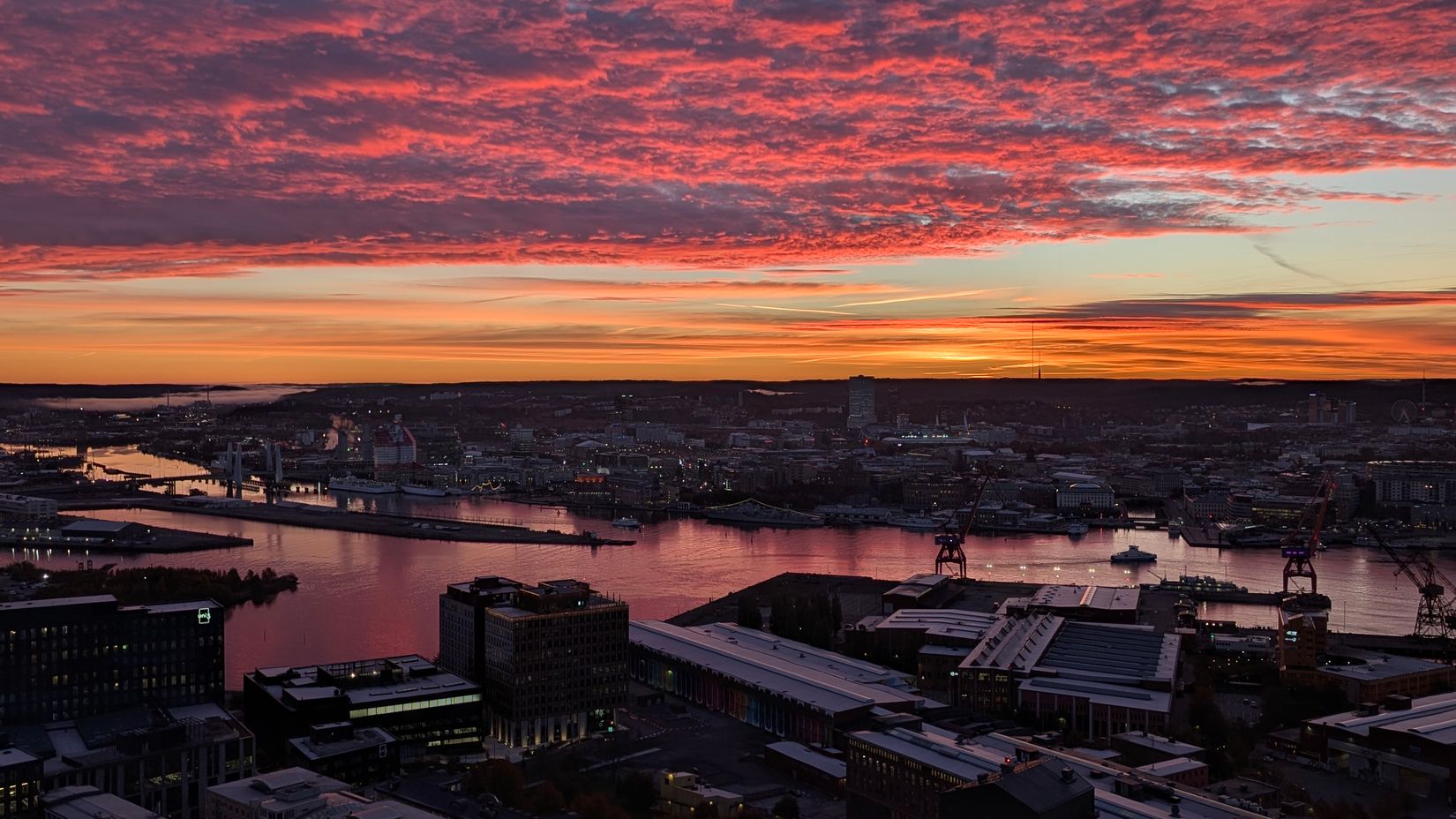 Bostadsrätt, Lodjursstråket 1 (Karlatornet vån 37), Lindholmen, Göteborg