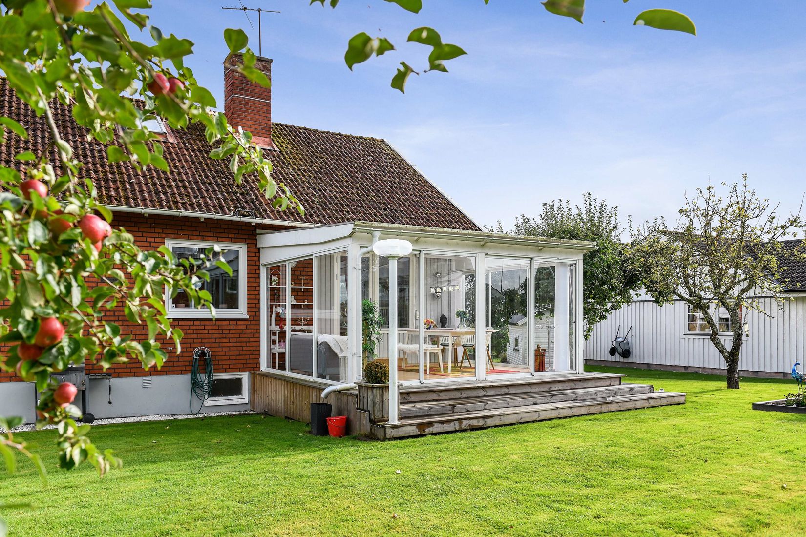 Villa, Skattegårdsvägen 6, Vara