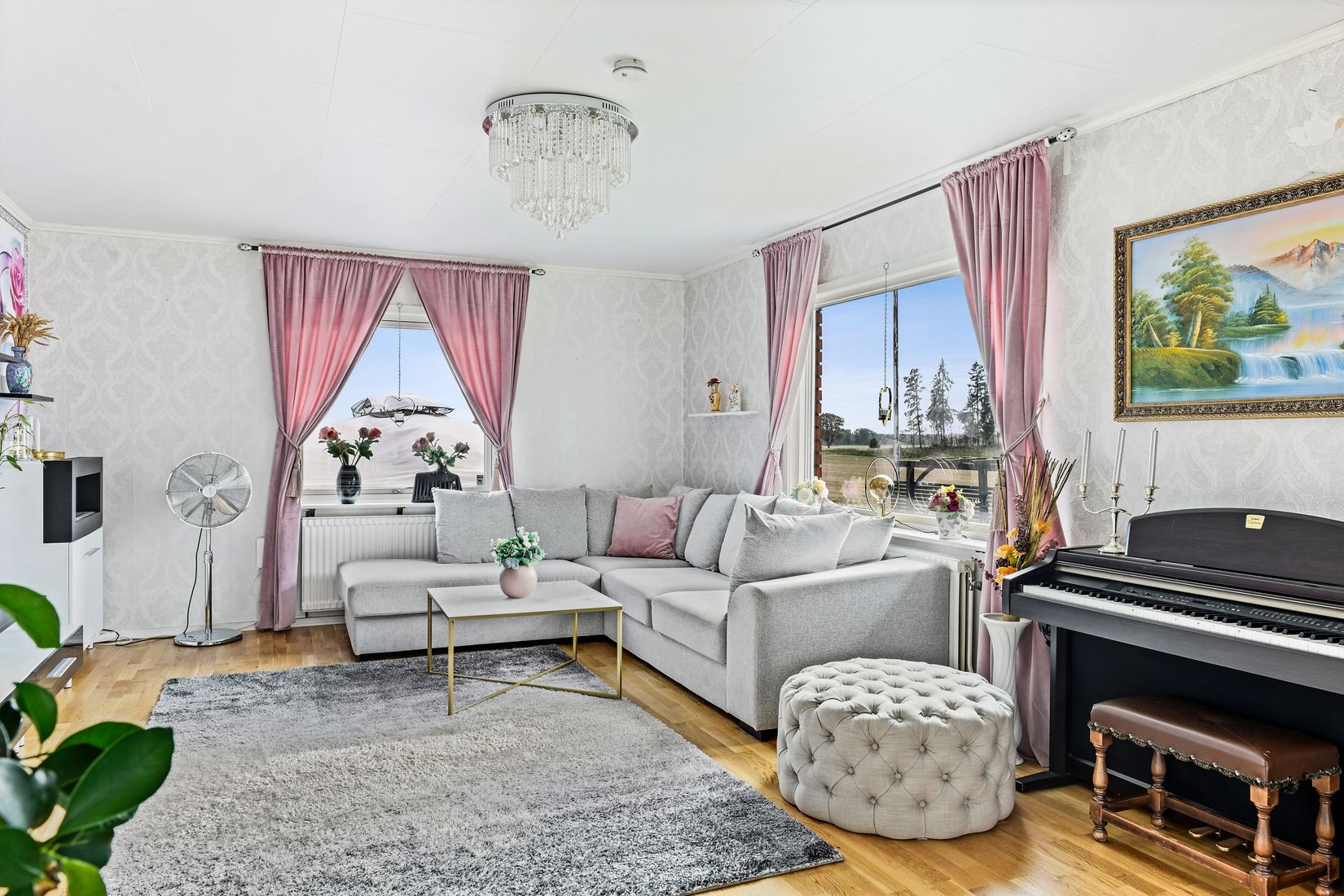 Villa, Skattegårdsvägen 6, Vara