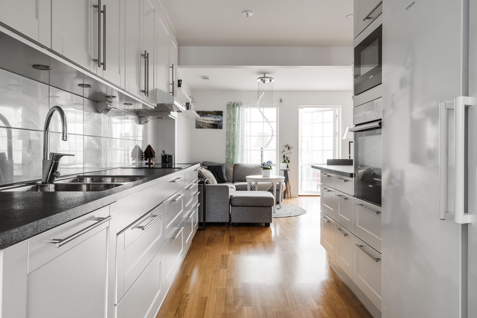 Radhus, Petrigatan 33, Ormesta, Örebro