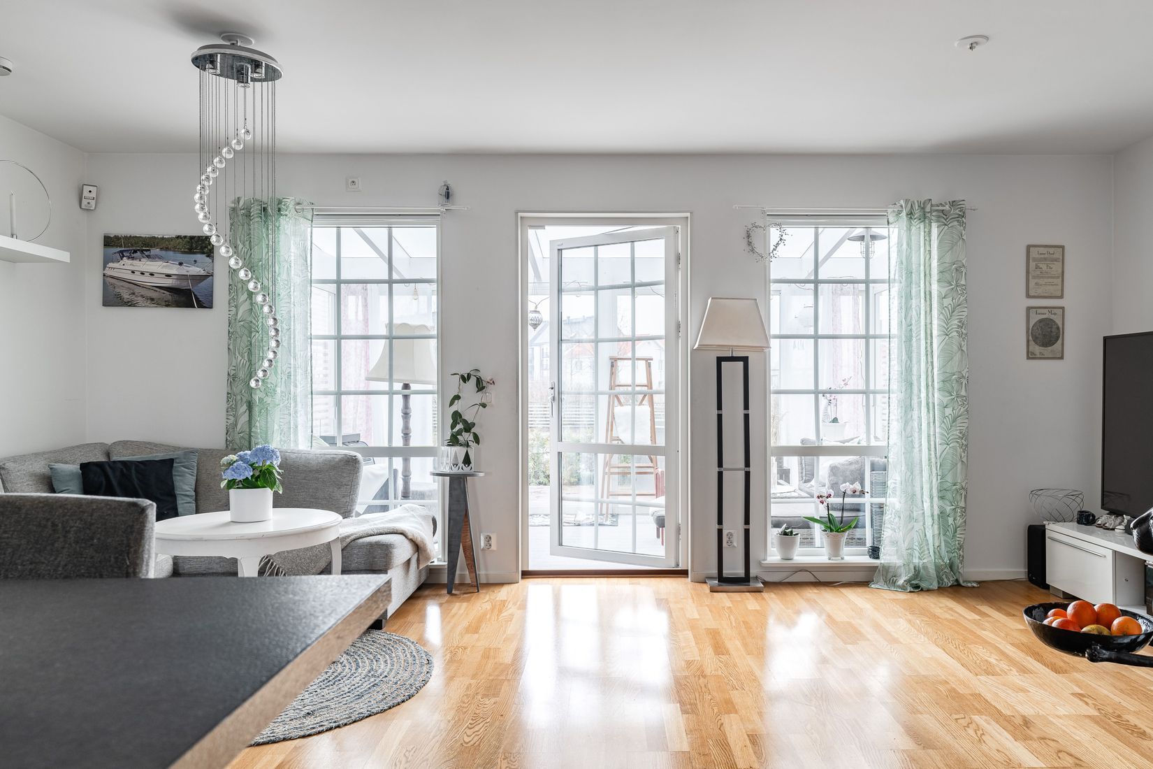 Radhus, Petrigatan 33, Ormesta, Örebro