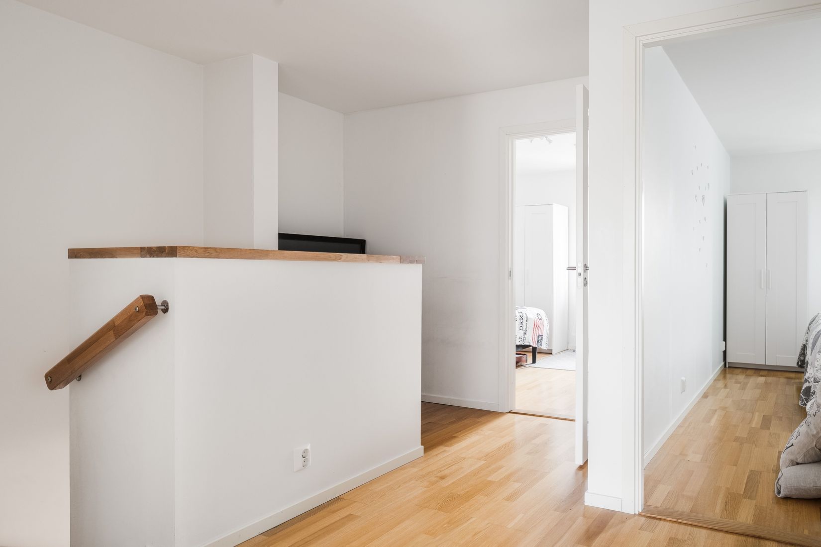 Radhus, Petrigatan 33, Ormesta, Örebro