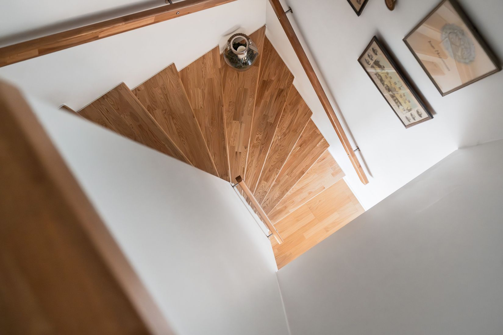 Radhus, Petrigatan 33, Ormesta, Örebro