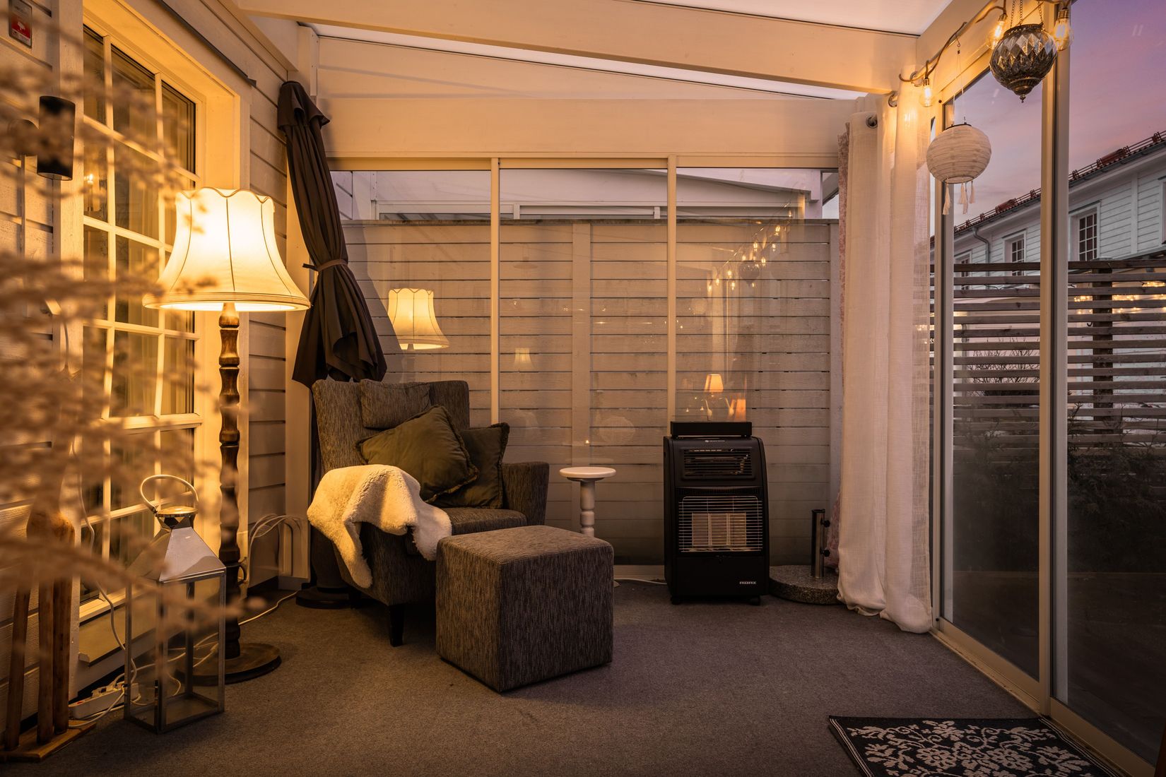 Radhus, Petrigatan 33, Ormesta, Örebro