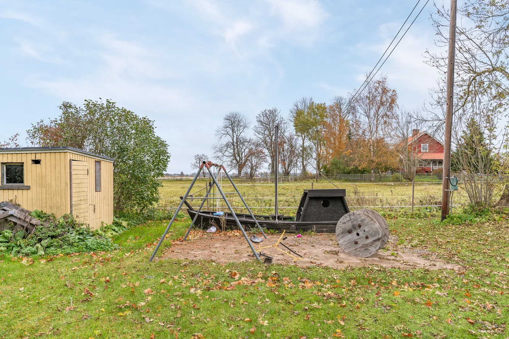 Gård/Skog, Gryttjom 207, Lantligt söder om Tierp, Tierp