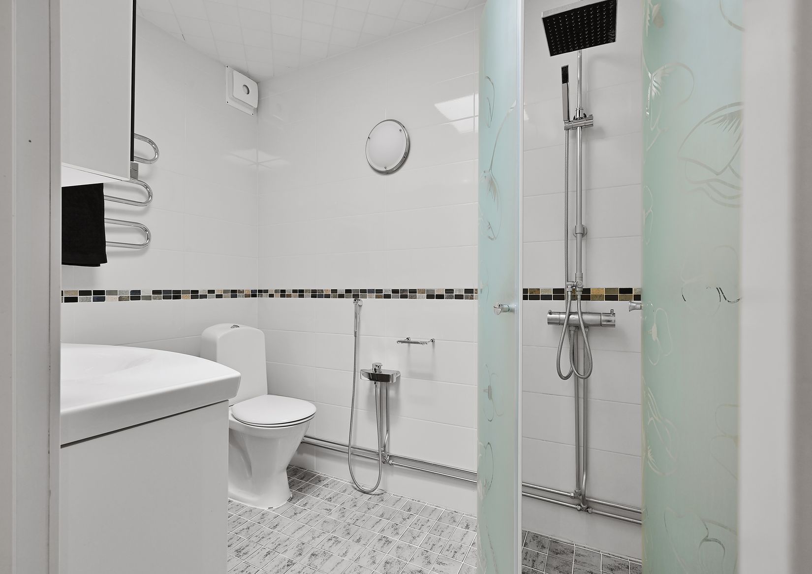 Villa, Radhus, Pepparbodavägen 8, Fresta, Upplands Väsby