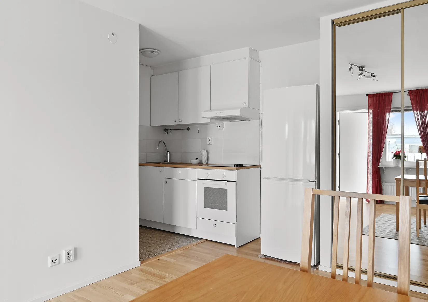 Radhus, Pepparbodavägen 8, Fresta, Upplands Väsby