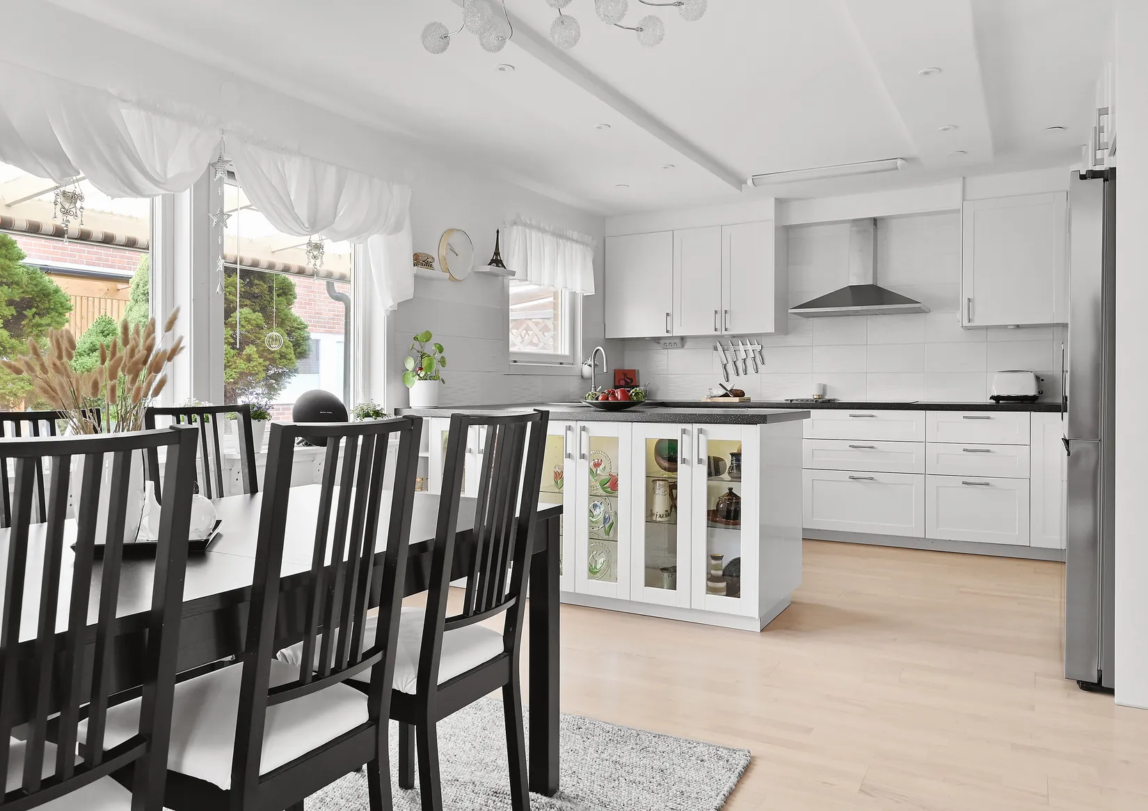 Radhus, Pepparbodavägen 8, Fresta, Upplands Väsby