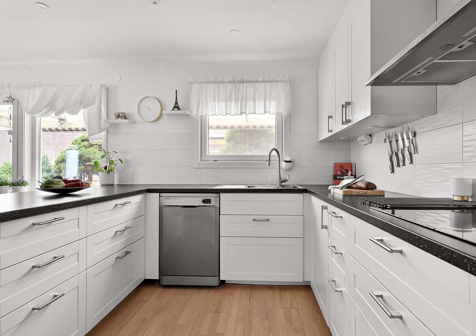 Villa, Radhus, Pepparbodavägen 8, Fresta, Upplands Väsby