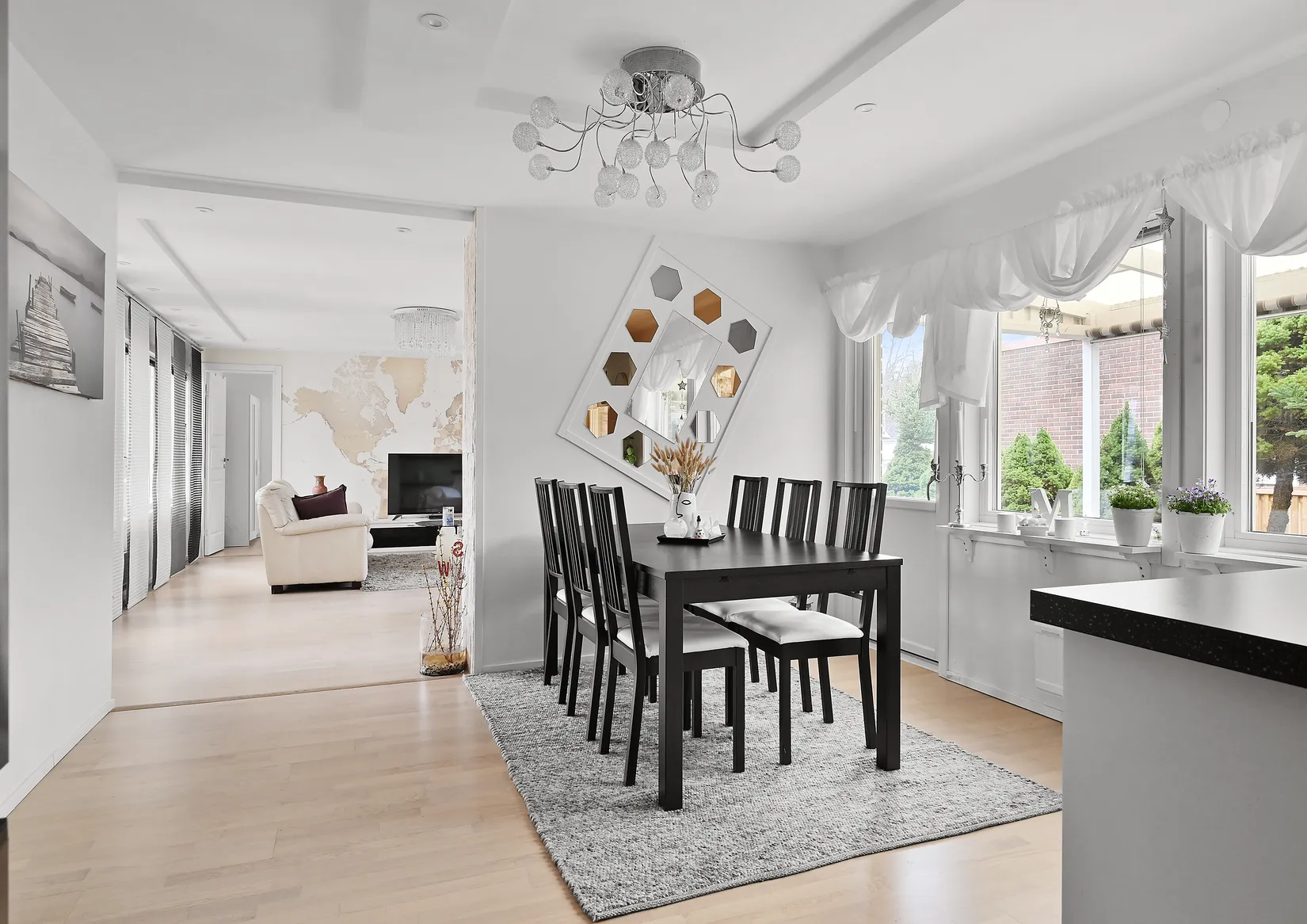Radhus, Pepparbodavägen 8, Fresta, Upplands Väsby