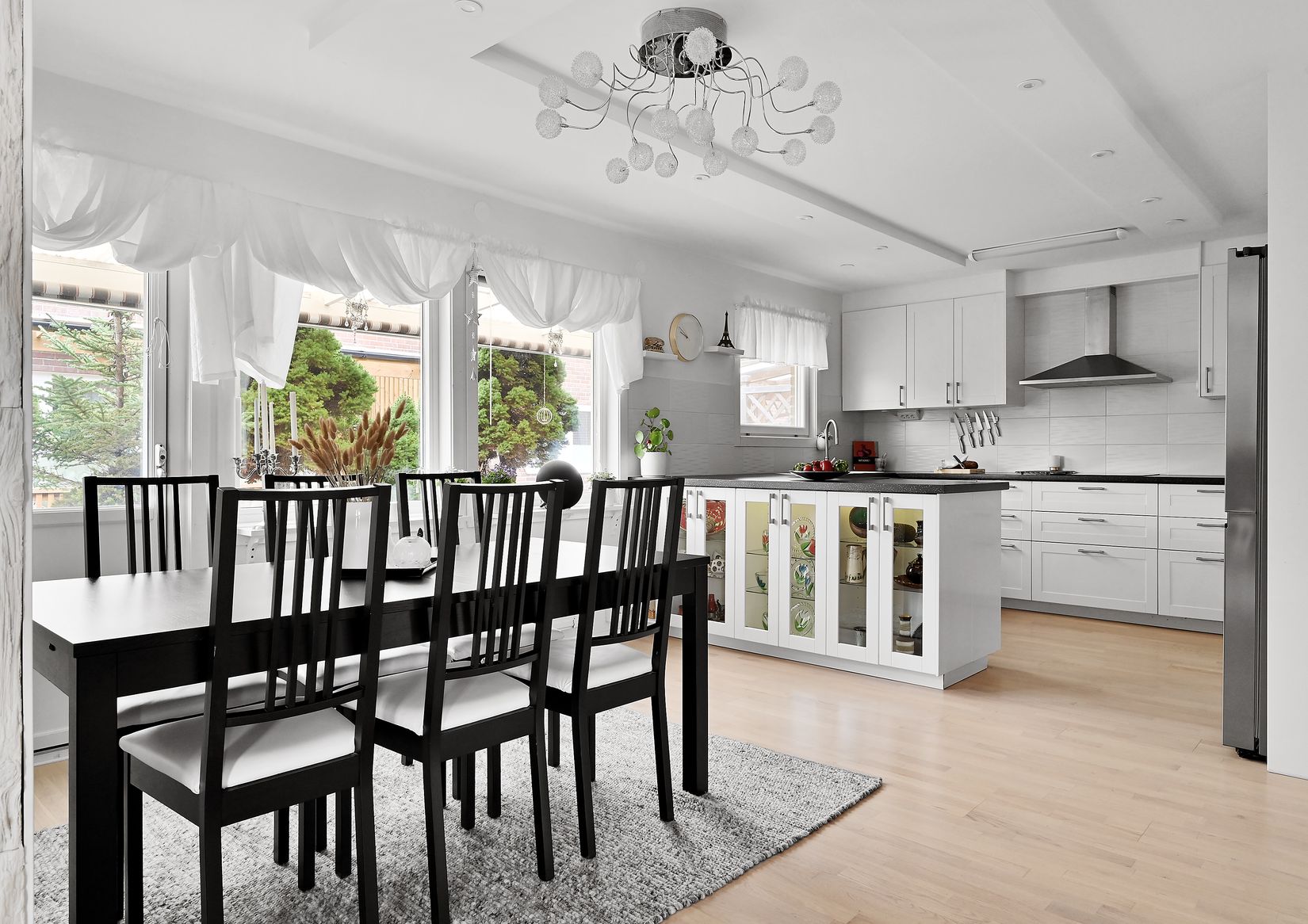 Villa, Radhus, Pepparbodavägen 8, Fresta, Upplands Väsby