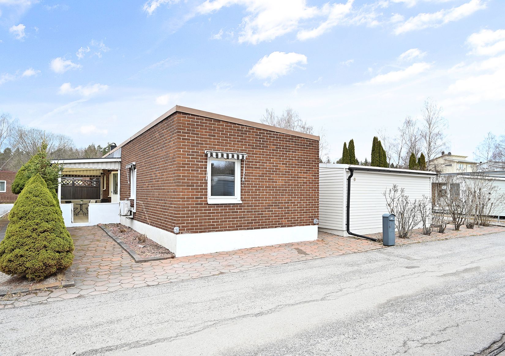 Villa, Radhus, Pepparbodavägen 8, Fresta, Upplands Väsby