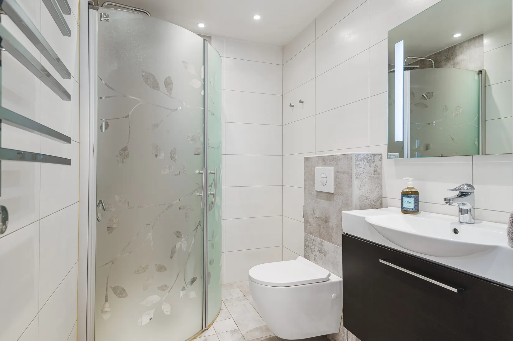 Villa, Radhus, Fågelsångsvägen 14, Tegelviken, Motala