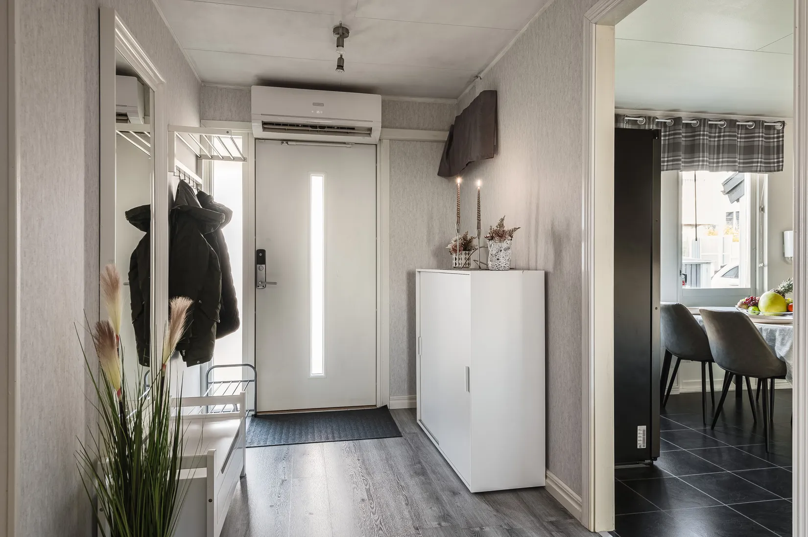 Villa, Radhus, Fågelsångsvägen 14, Tegelviken, Motala