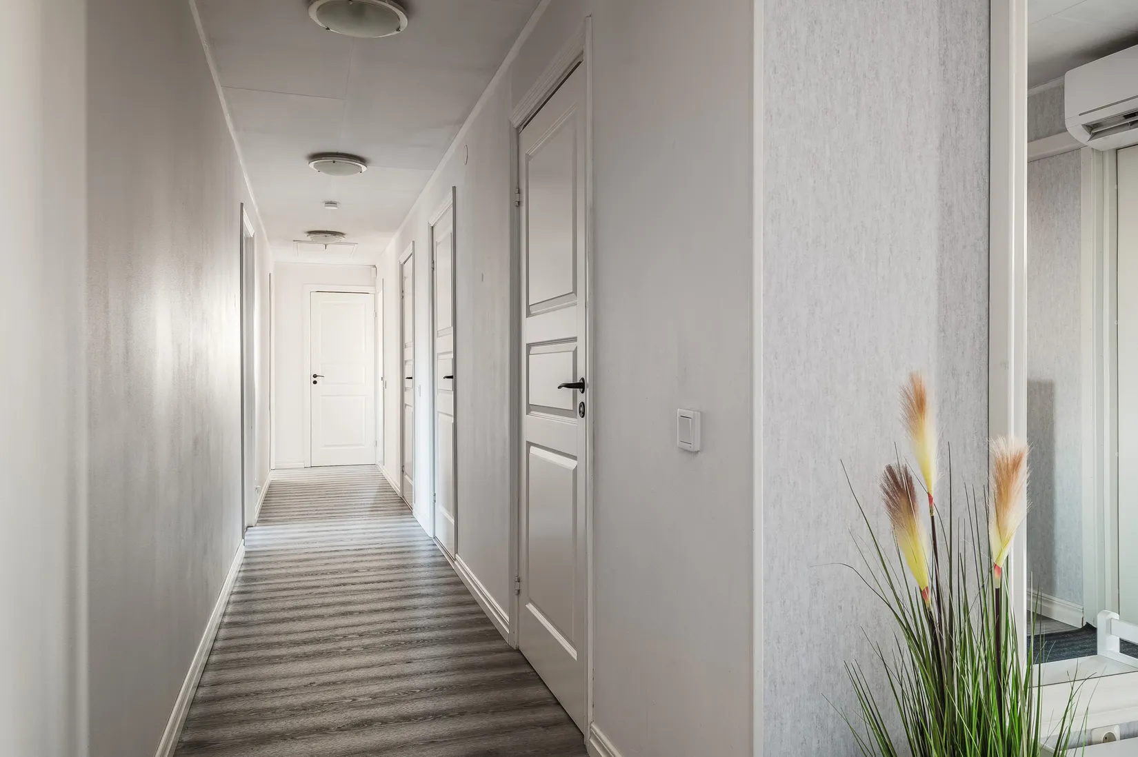 Villa, Radhus, Fågelsångsvägen 14, Tegelviken, Motala