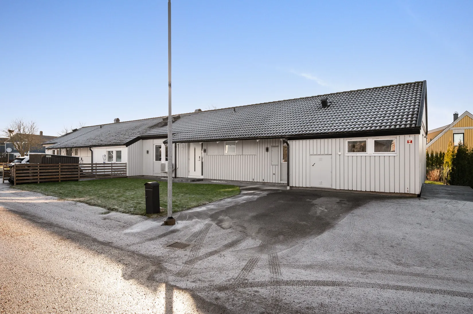 Villa, Radhus, Fågelsångsvägen 14, Tegelviken, Motala