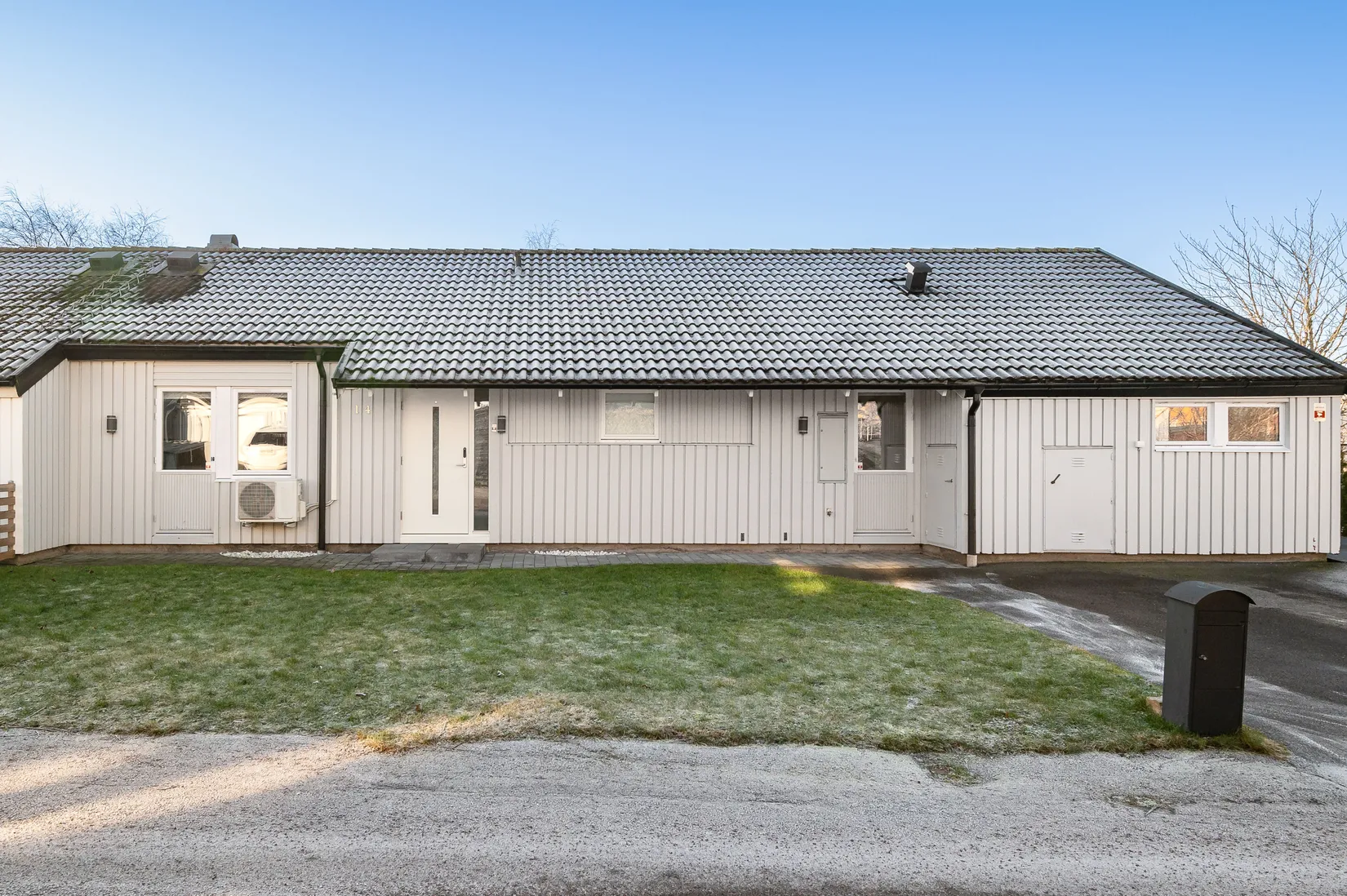 Villa, Radhus, Fågelsångsvägen 14, Tegelviken, Motala