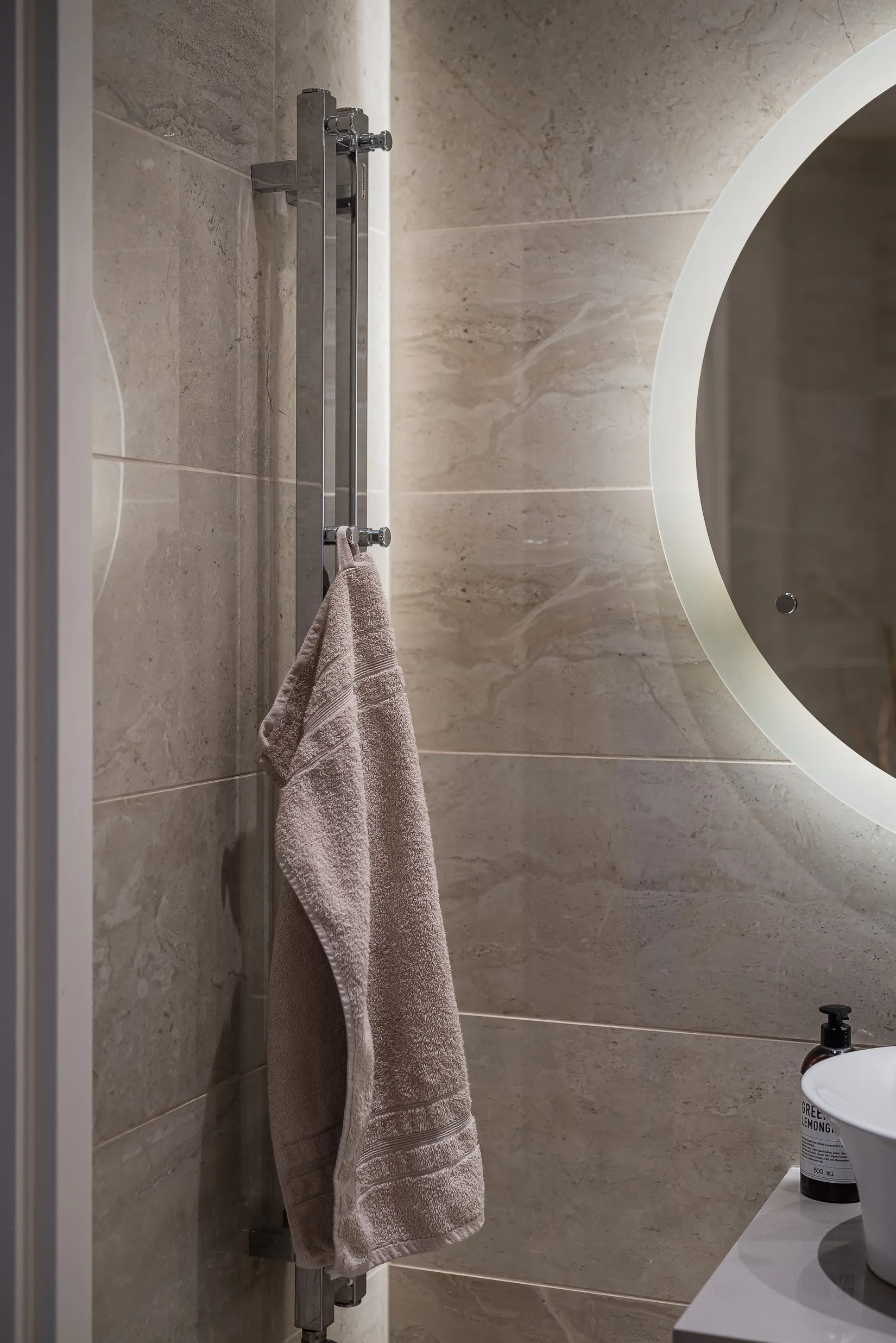 Villa, Radhus, Fågelsångsvägen 14, Tegelviken, Motala